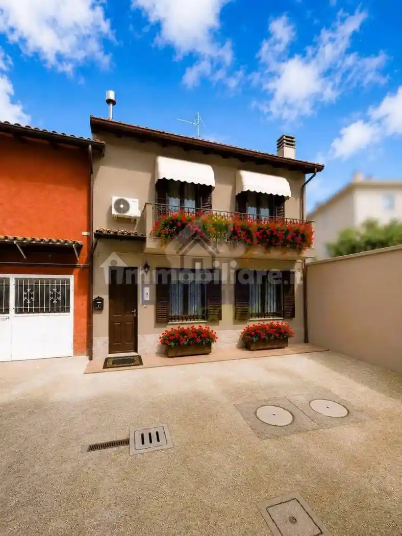 Casa indipendente in vendita a Casalpusterlengo