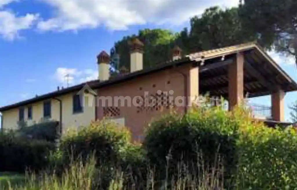 Casa indipendente in vendita a Prato