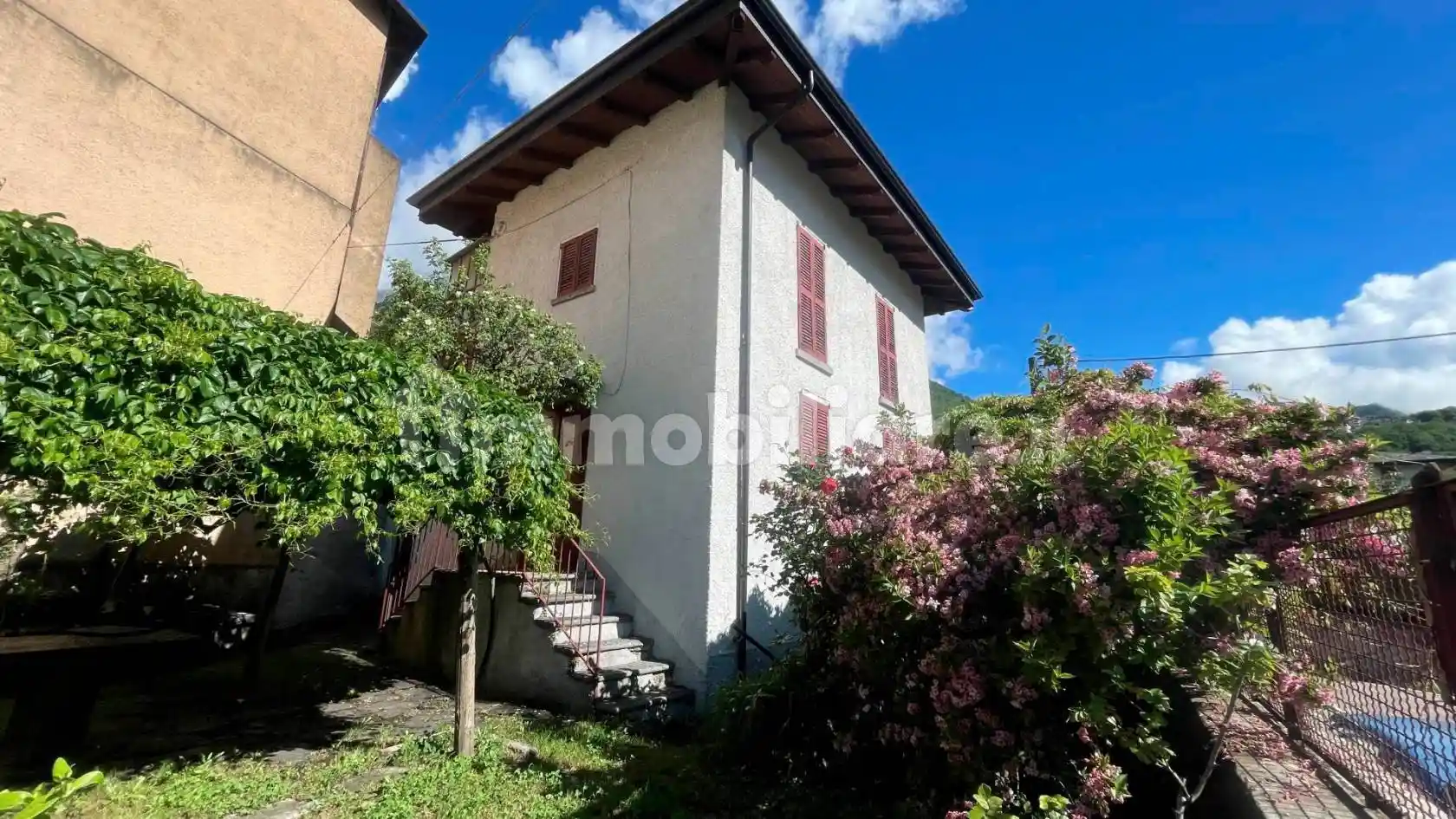 Villa in vendita a Dazio