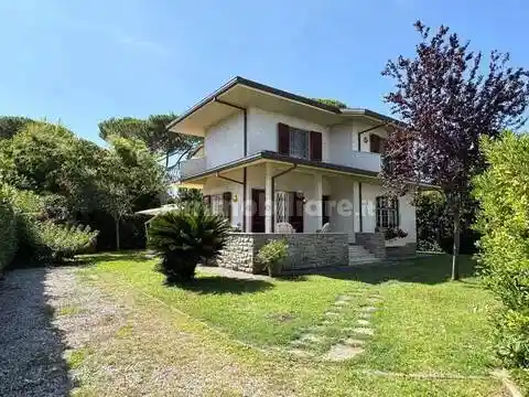 Villa in affitto a Forte dei Marmi