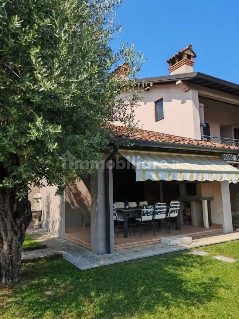 Appartamento in affitto a Padenghe sul Garda