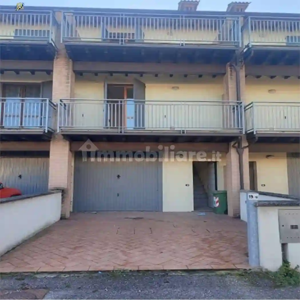 Villetta a schiera - foto 2
