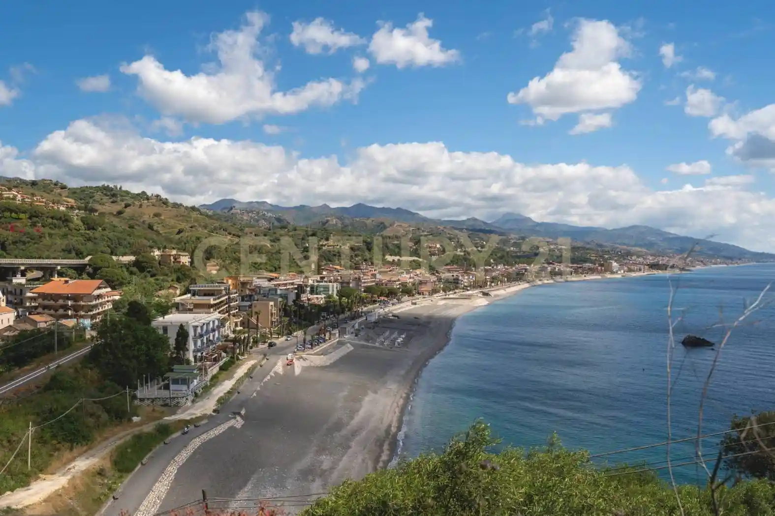Appartamento in vendita a Sant'Alessio Siculo