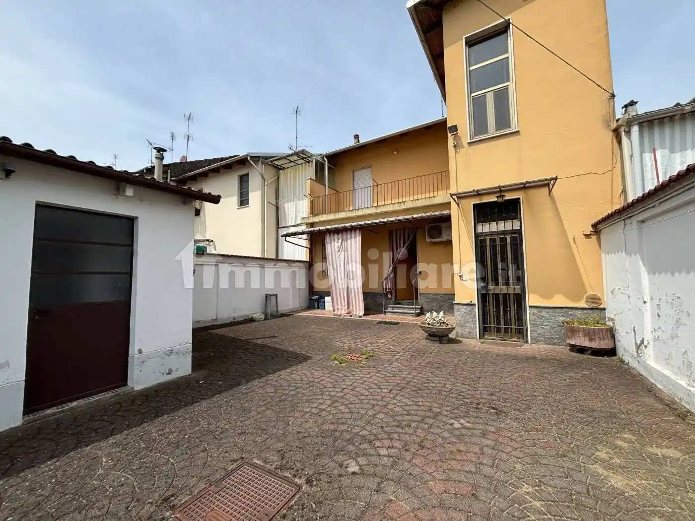 Casa indipendente in vendita a Vercelli