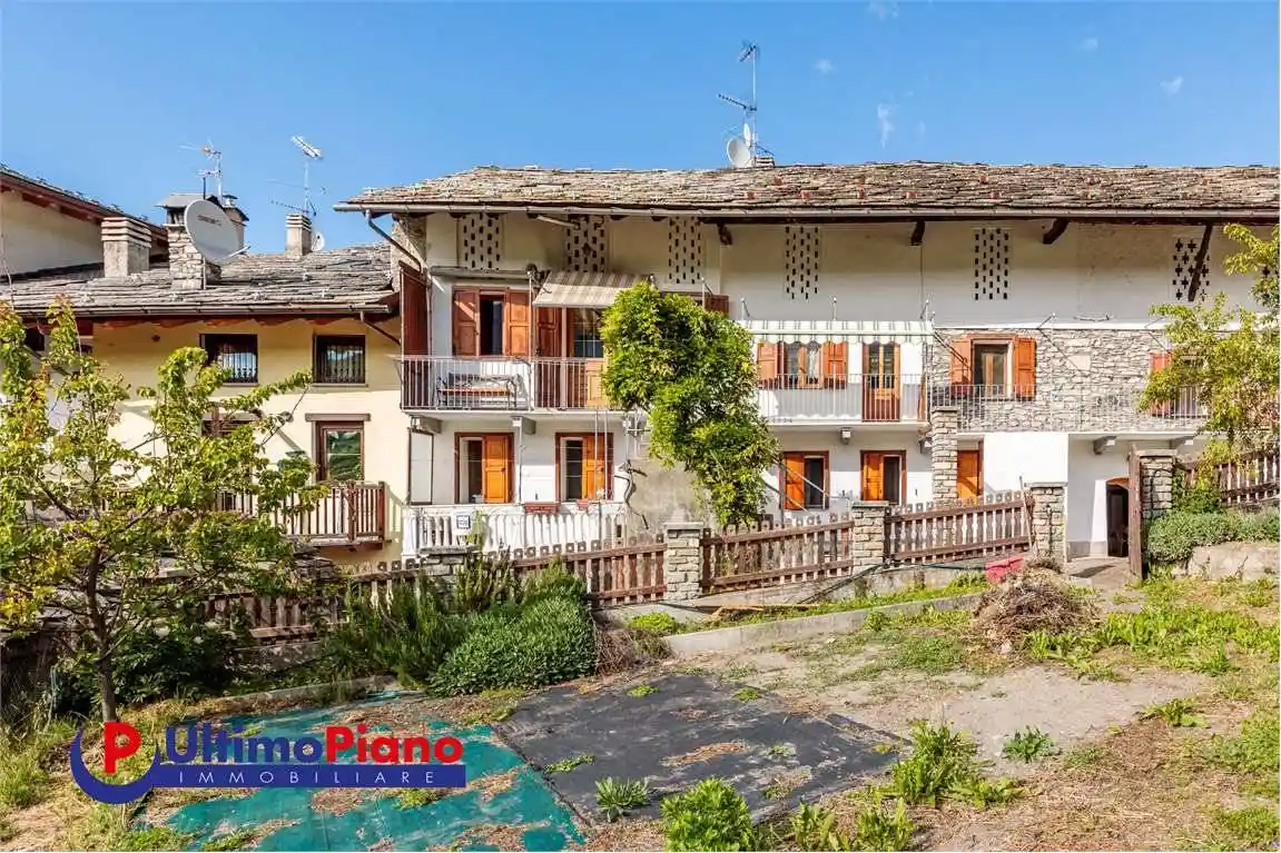Casa indipendente in vendita a Aymavilles