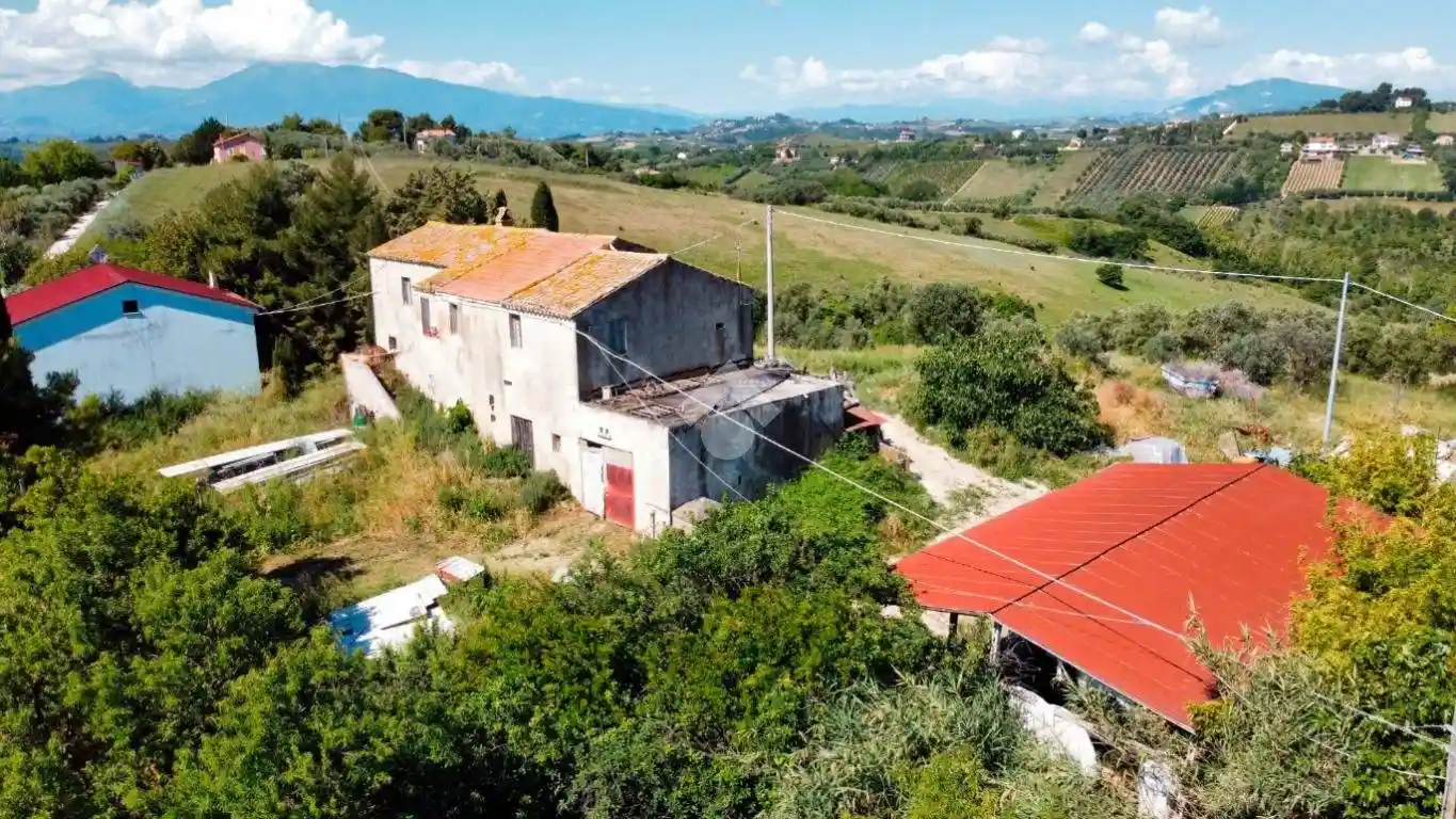 Casa indipendente in vendita a Monsampolo del Tronto