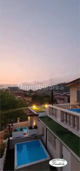Casa indipendente in affitto a Castelnuovo Magra
