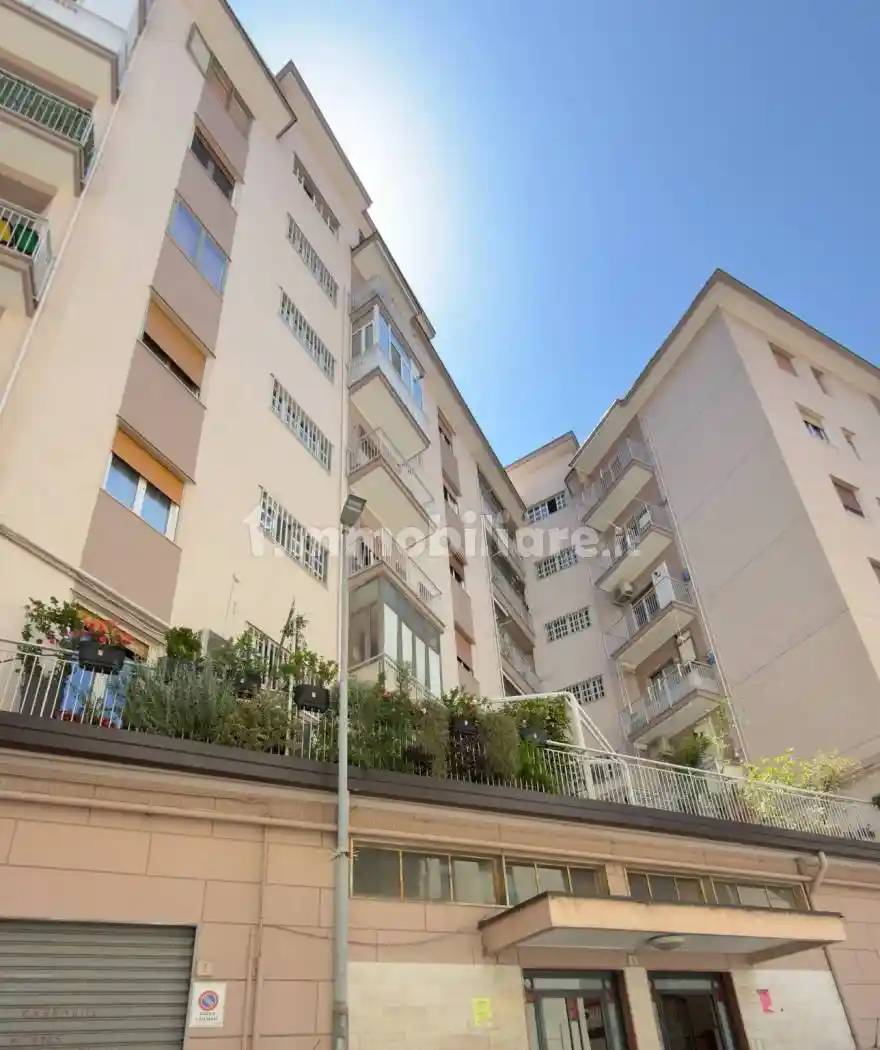 Appartamento in vendita a Salerno
