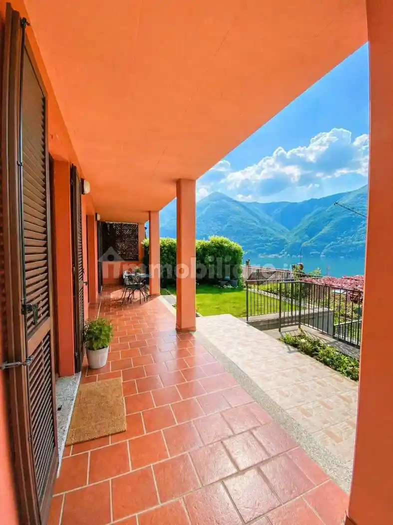 Villa in vendita a Valsolda