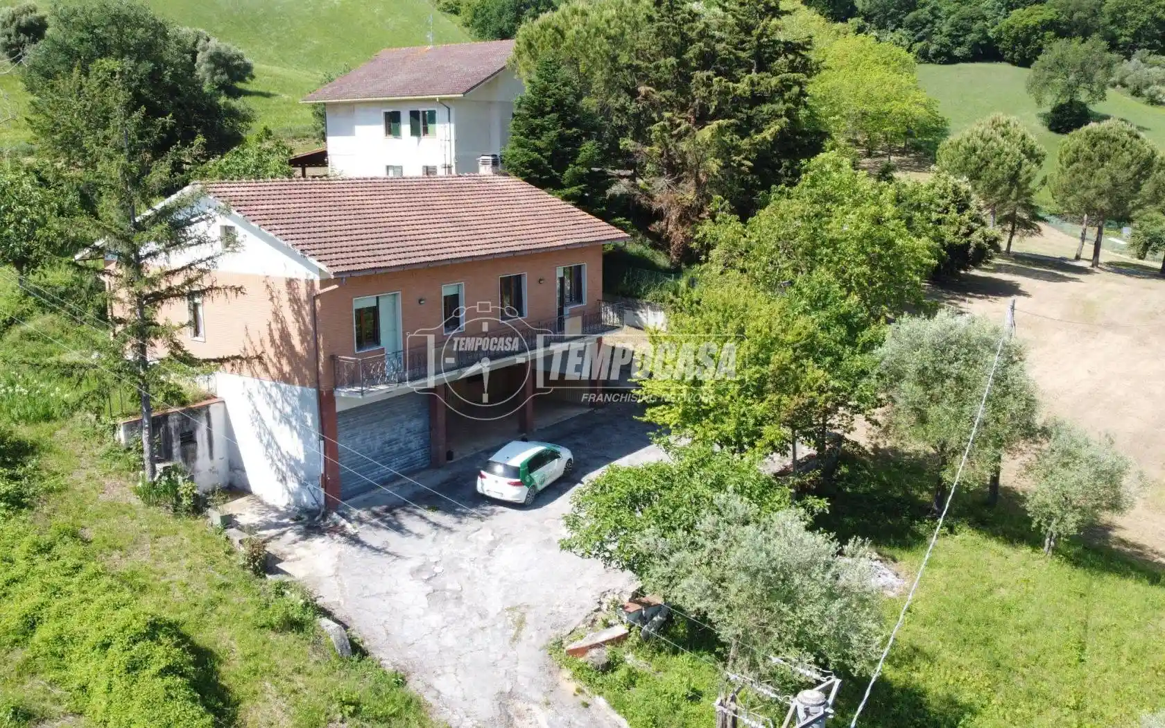 Casa indipendente in vendita a Tolentino