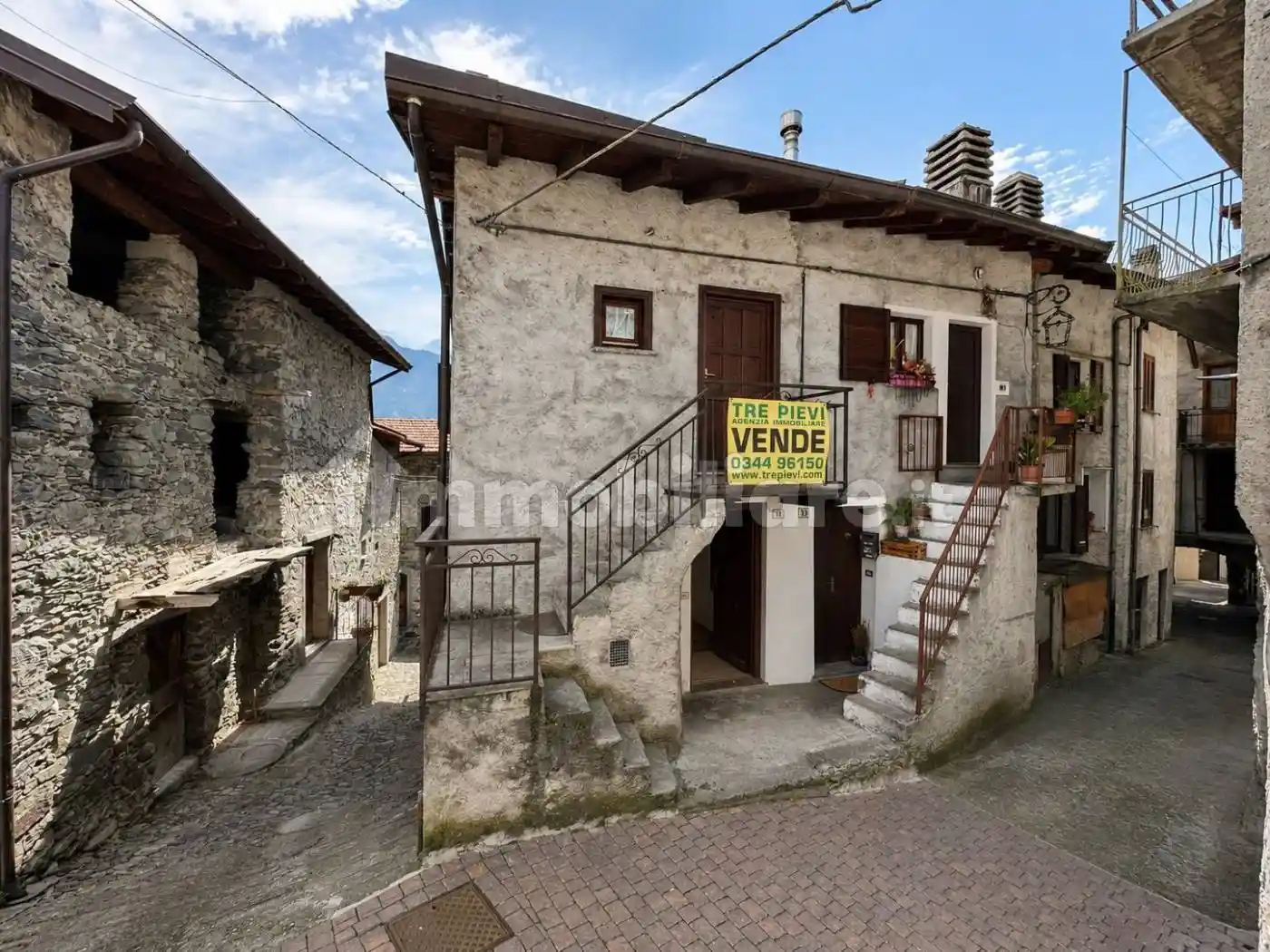 Rustico - Casale in vendita a Cino