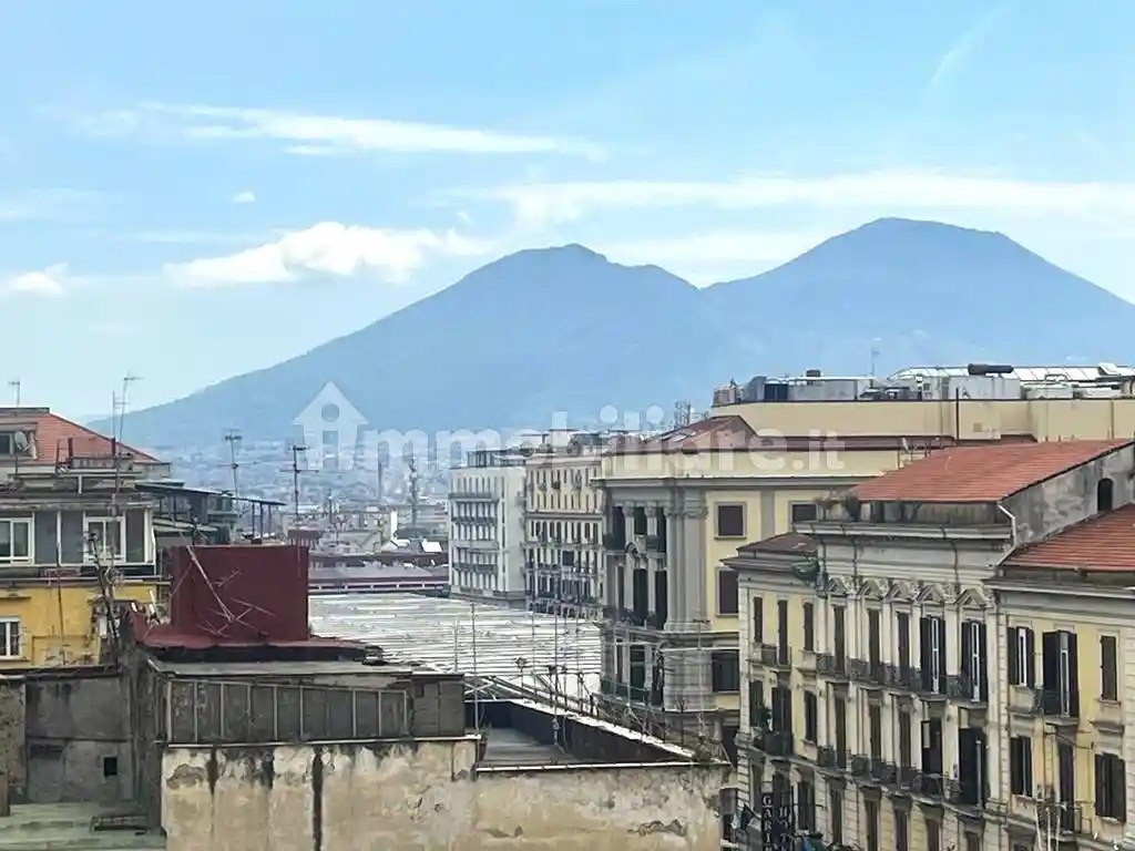 Appartamento in affitto a Napoli