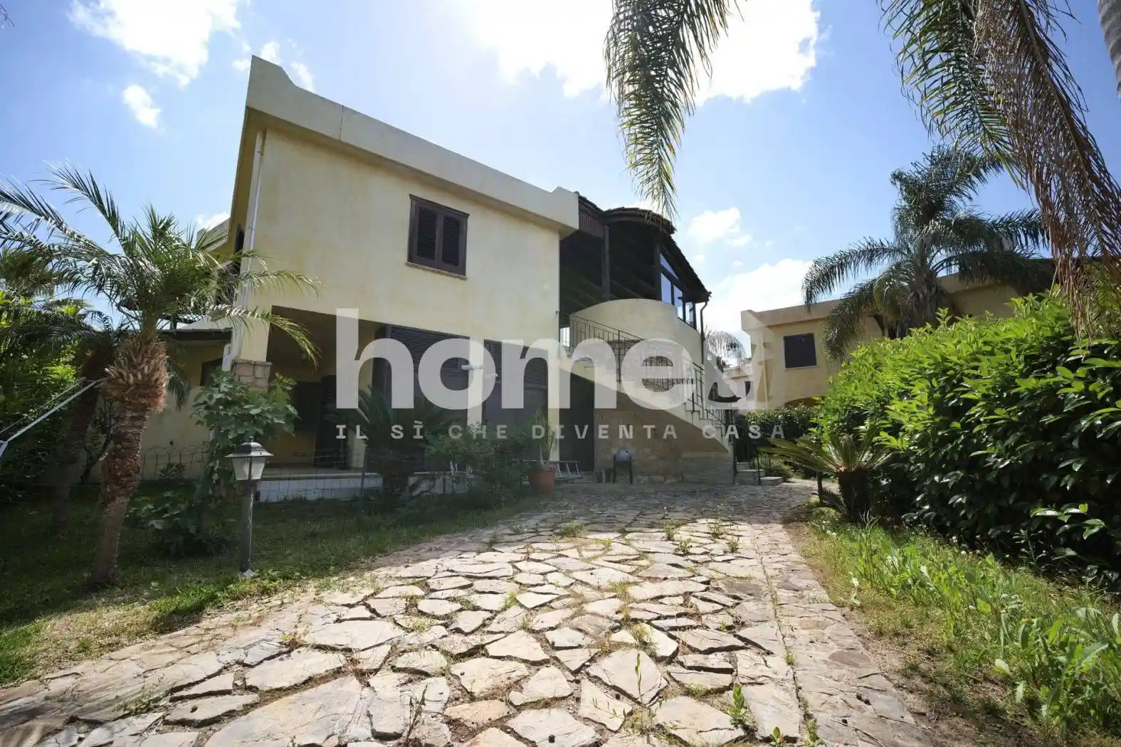 Villa in vendita a Campofelice di Roccella