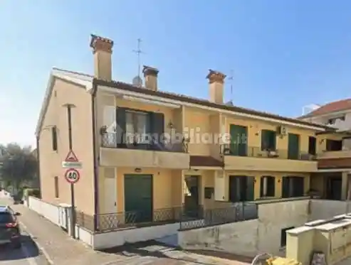 Appartamento in vendita a Paese