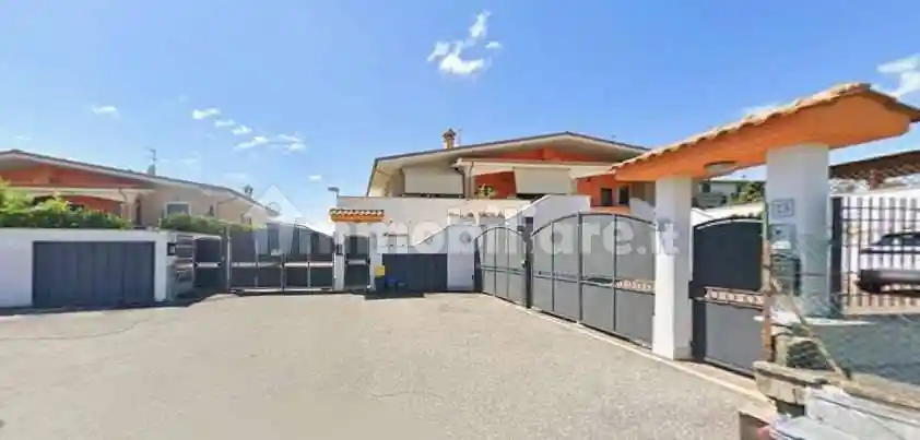 Villetta a schiera in vendita a Roma