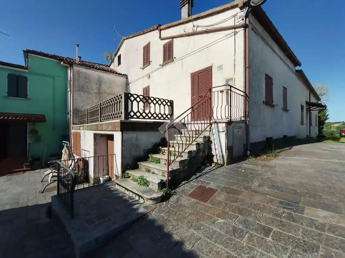 Casa indipendente in vendita a Sogliano al Rubicone