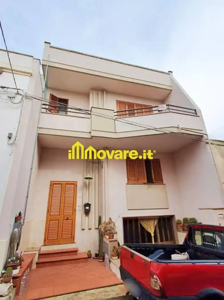 Casa indipendente in vendita a Neviano