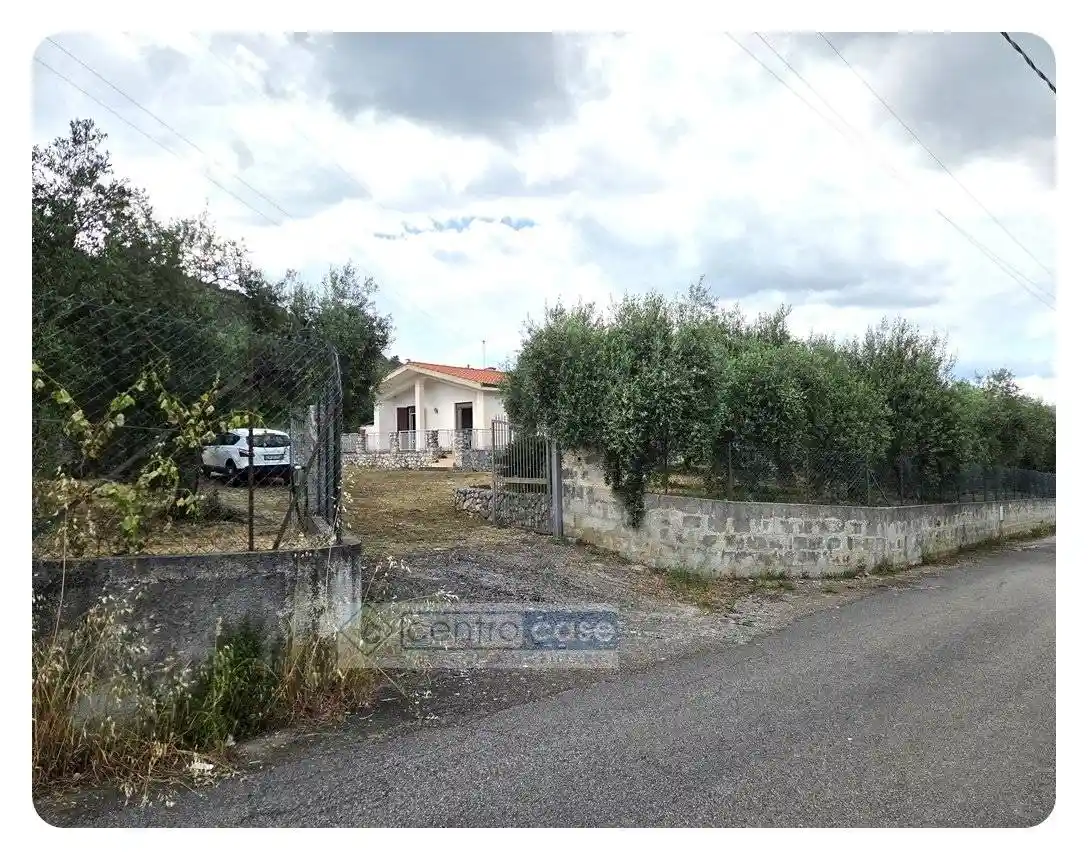 Villa in vendita a Itri