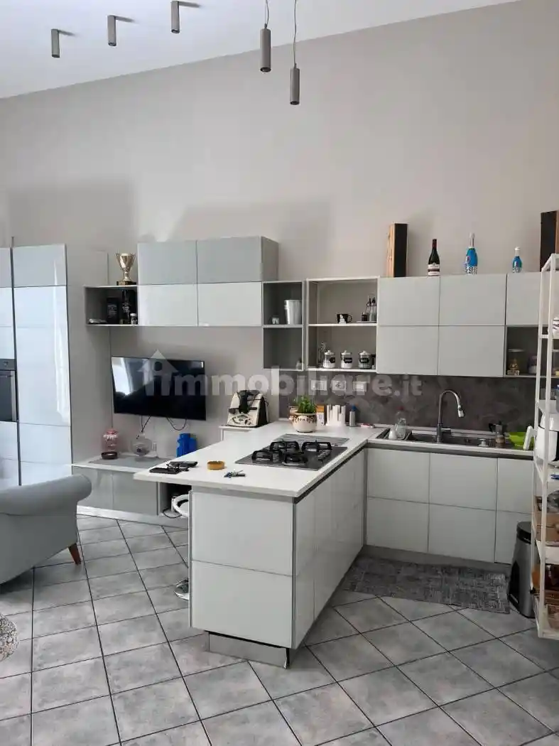 Appartamento in vendita a Napoli