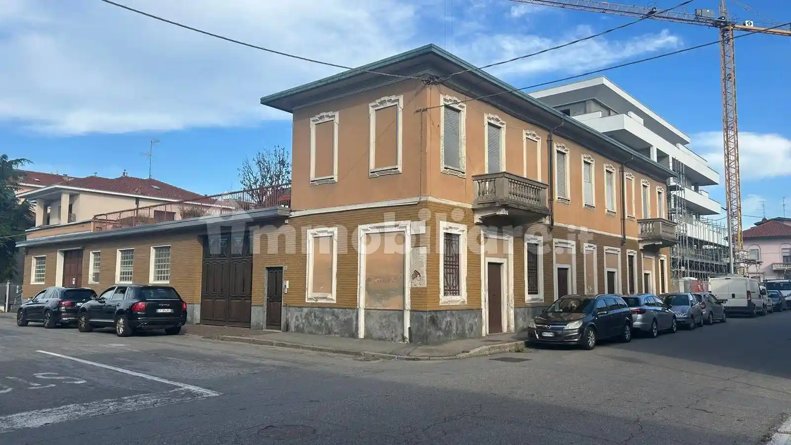 Palazzo - Edificio in vendita a Busto Arsizio