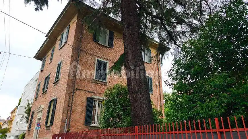 Appartamento in affitto a Bologna