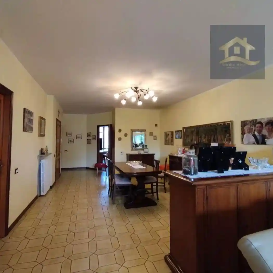 Villa in vendita a Parma