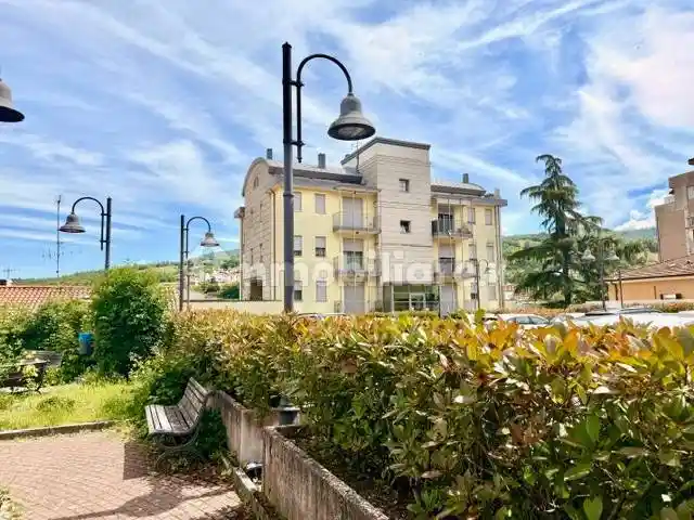 Appartamento in vendita a Alto Reno Terme