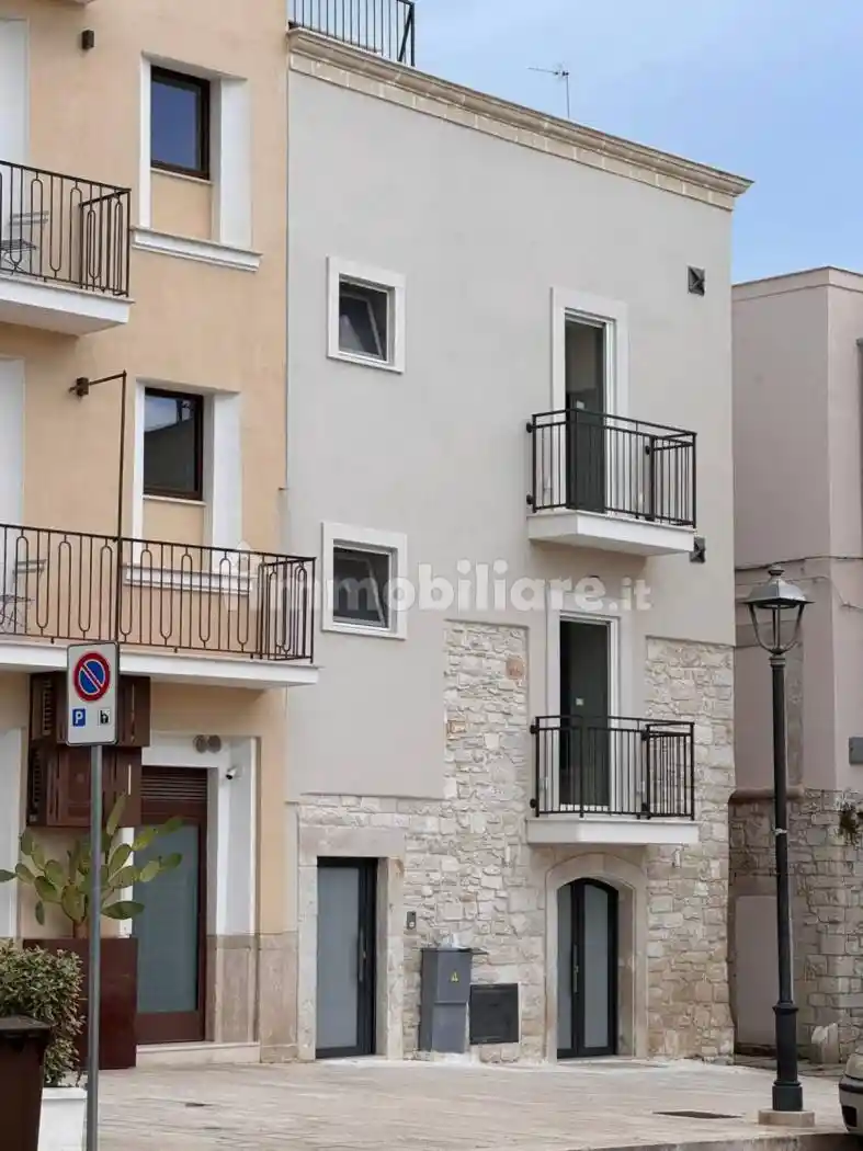 Palazzo - Edificio in vendita a Bisceglie