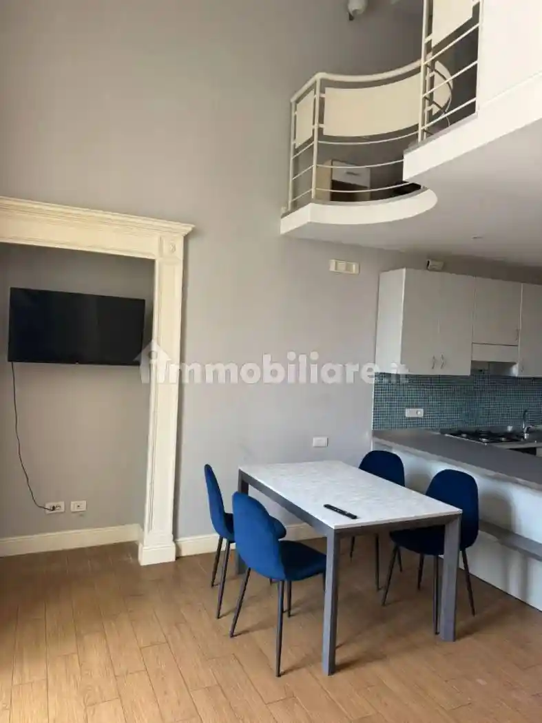 Appartamento in affitto a Napoli