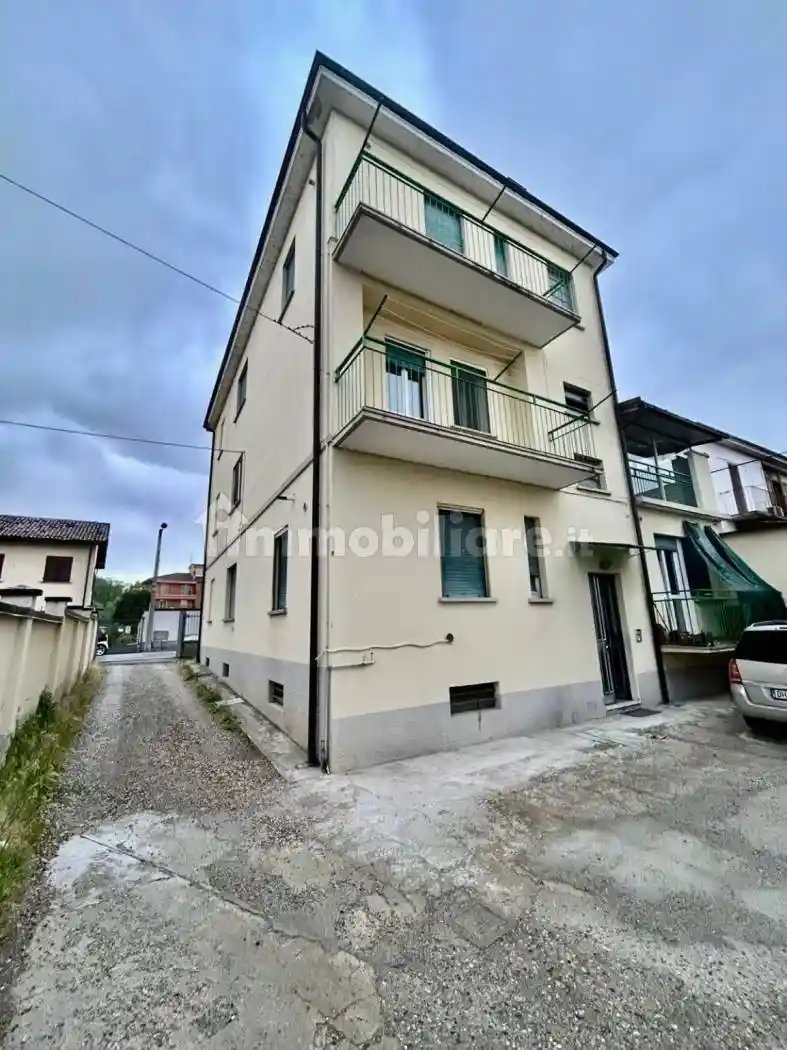 Appartamento in vendita a San Martino Siccomario