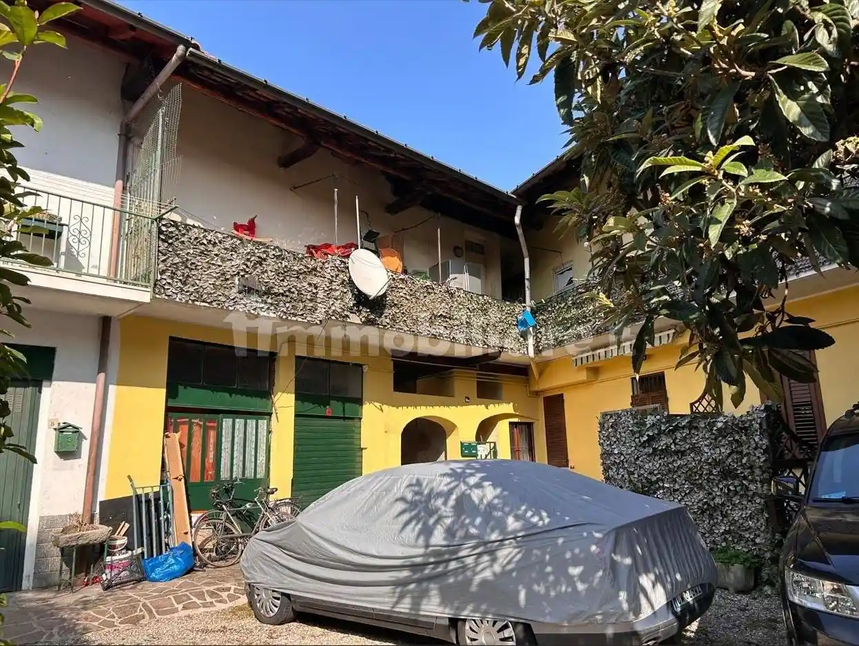 Casa indipendente in vendita a Somma Lombardo
