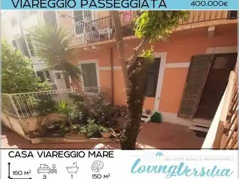 Villa in vendita a Viareggio