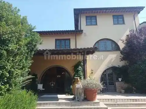 Villa in vendita a Massarosa
