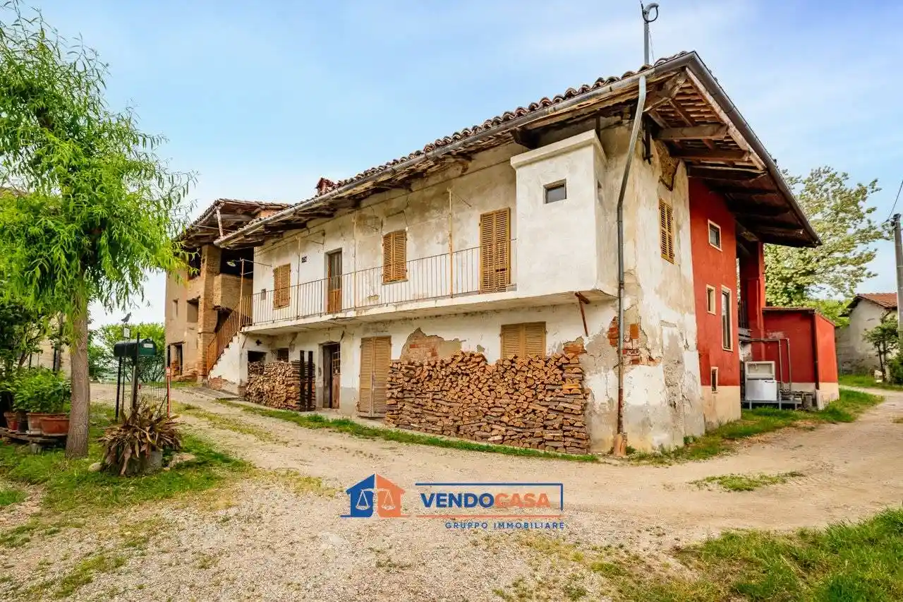 Rustico - Casale in vendita a Monforte d'Alba