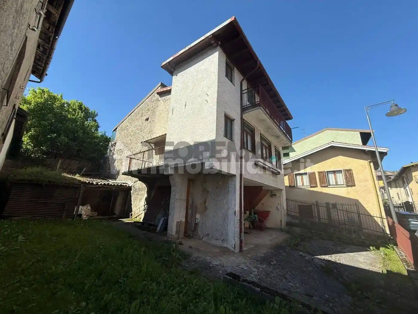 Villa in vendita a Castione della Presolana