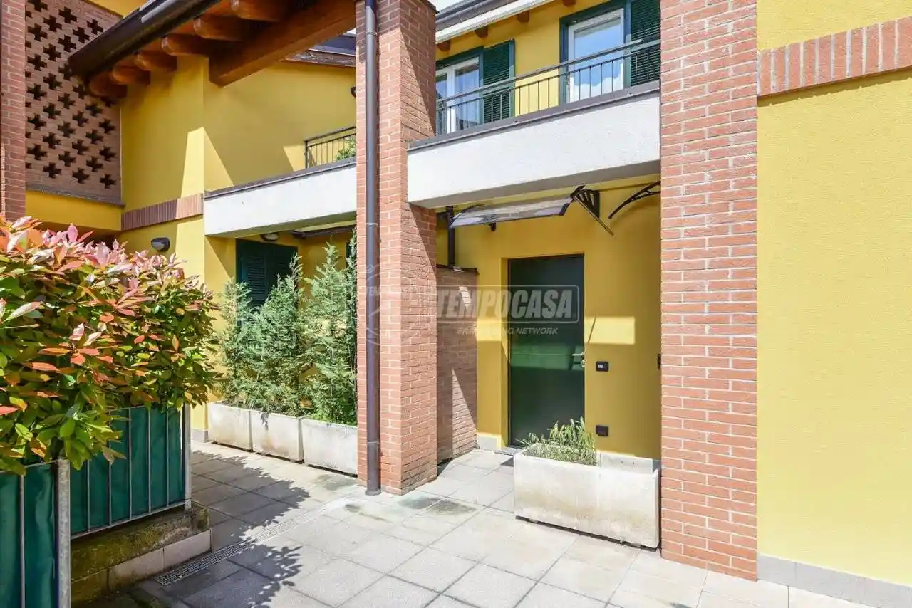 Appartamento in vendita a Eupilio