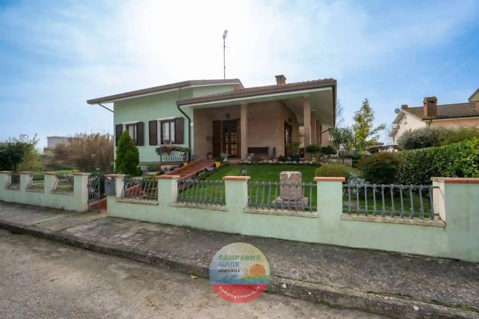 Villa - foto 2