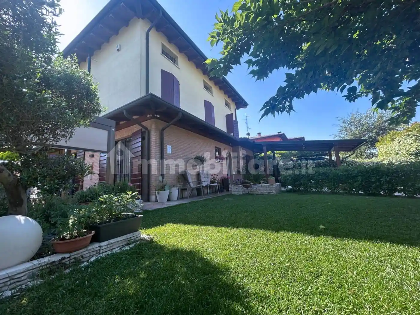 Villa in vendita a Mirandola