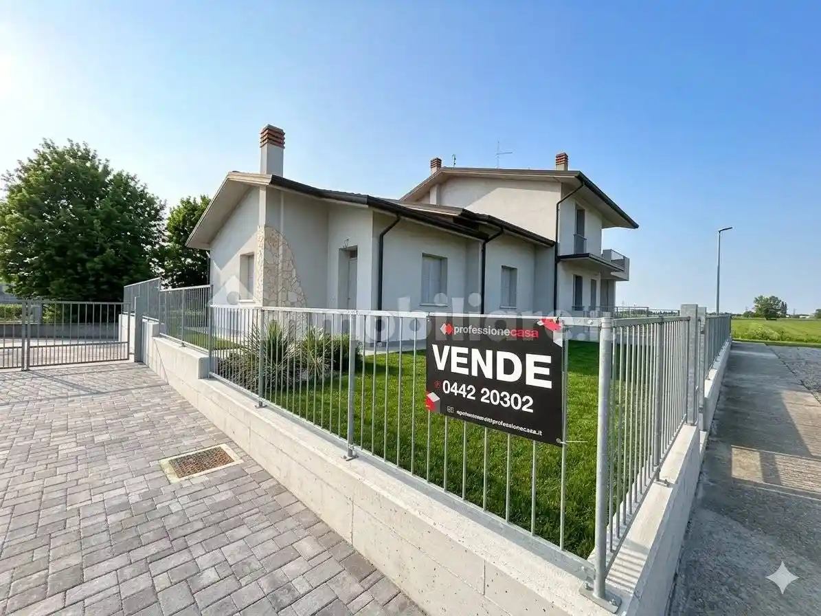 Villa in vendita a Bonavigo