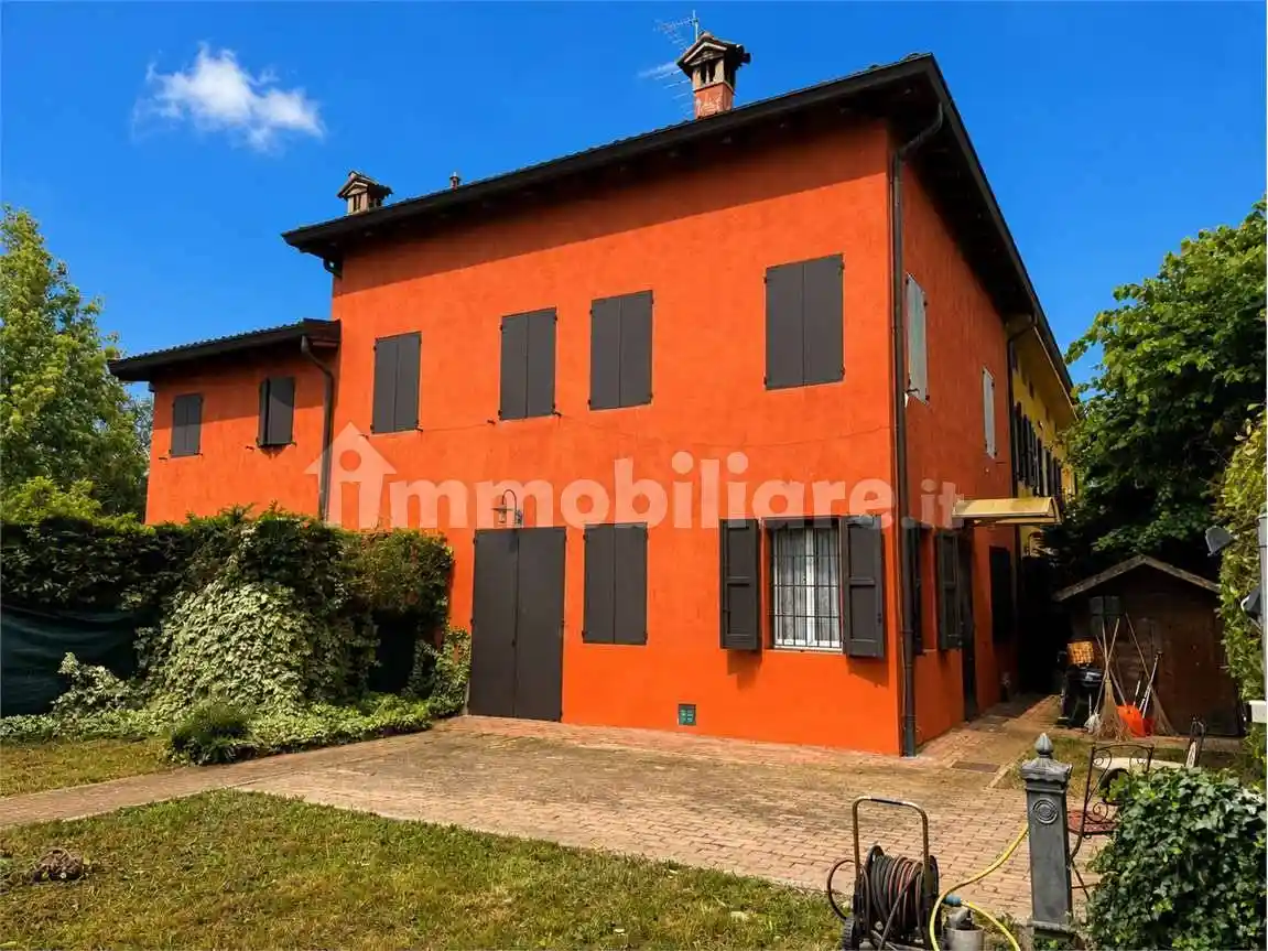 Villa in vendita a Modena