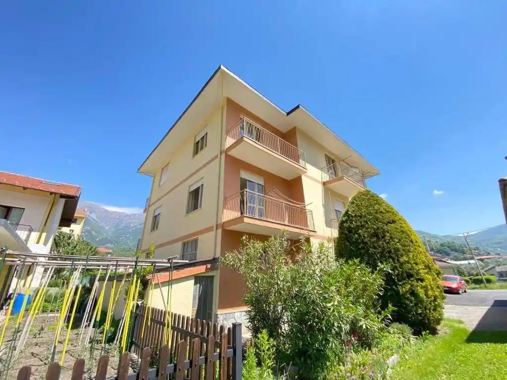 Villa in vendita a Pomaretto