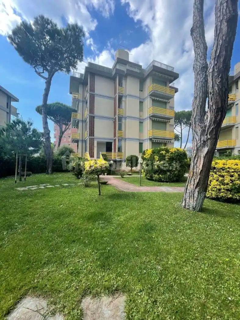 Appartamento in vendita a Viareggio