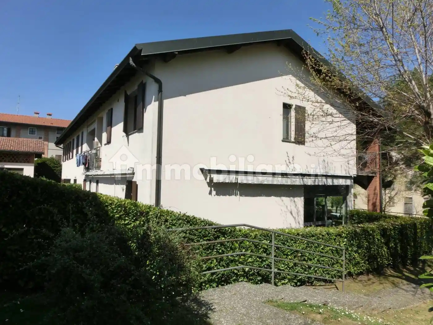 Appartamento in vendita a Alzate Brianza