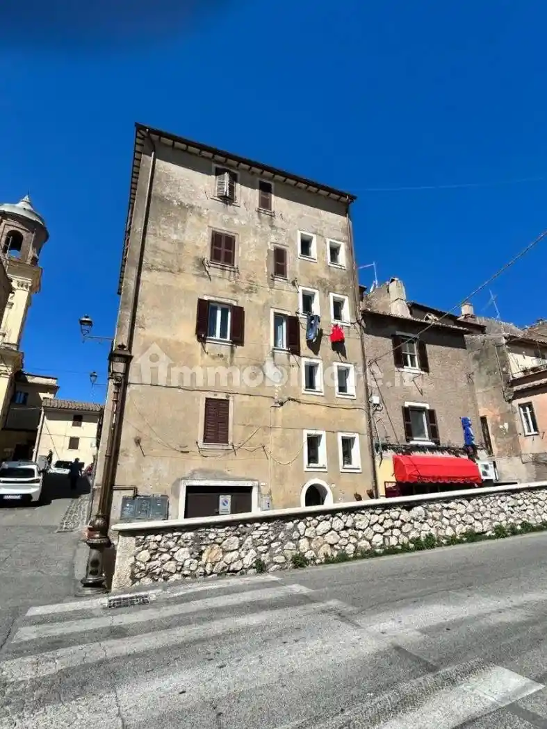 Appartamento in affitto a Guidonia Montecelio