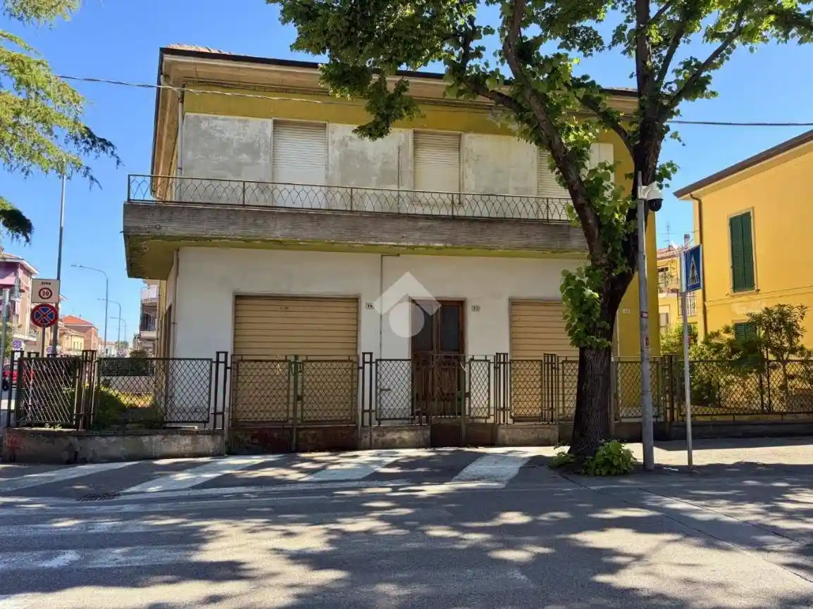 Villa in vendita a Pesaro