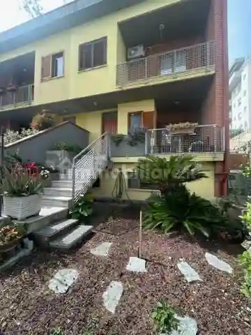 Villetta a schiera - foto 2