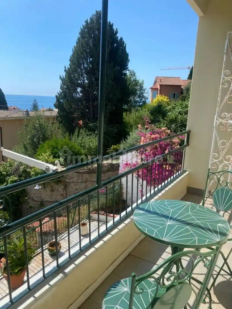 Appartamento in vendita a Alassio