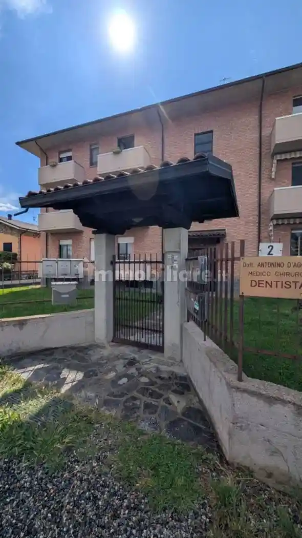 Appartamento in vendita a Brusnengo