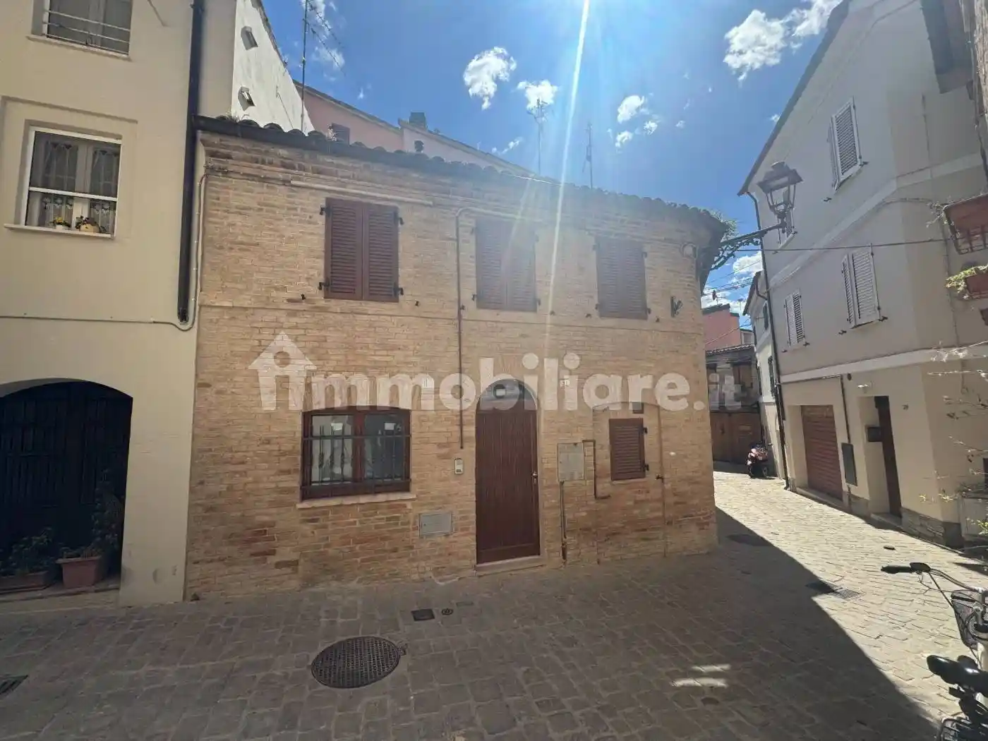 Casa indipendente in vendita a Tolentino