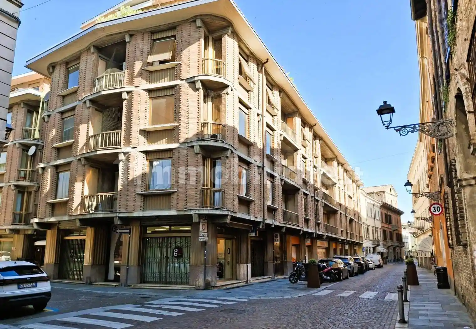 Appartamento in vendita a Parma